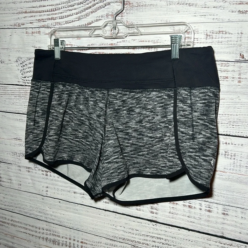 Lululemon Run Times Short *4-way Stretch Dramatic Static White Black Size 10